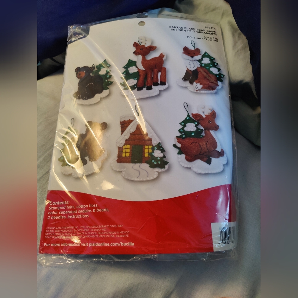 Bucilla ornament kit, no longer made